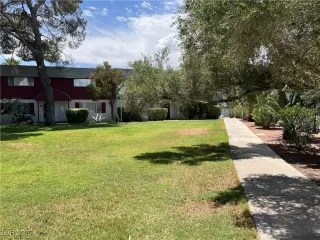 Photo #3: 2698783 Listing