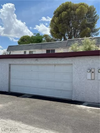 Photo #5: 2698783 Listing