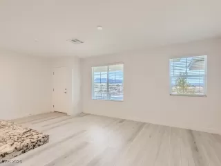 Photo #2: 2698811 Listing 