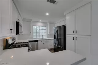 Click for more information on MLS # 2698818 : 5201 SOUTH TORREY PINES DRIVE 1184 More Details about MLS # 2698818 : 5201 SOUTH TORREY PINES DRIVE 1184