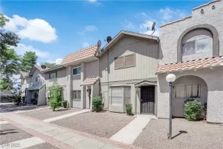 Photo #1: 2698831 Listing 