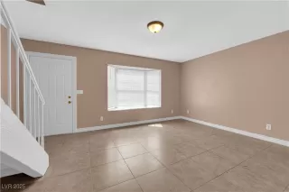 Photo #4: 2698831 Listing 