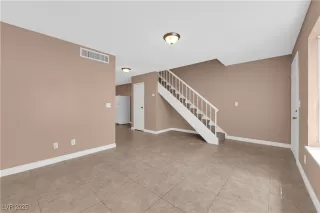 Photo #5: 2698831 Listing 
