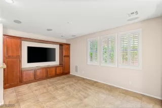 Photo #3: 2698859 Listing 