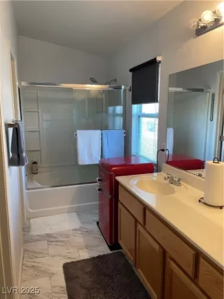 Photo #2: 2698888 Listing 