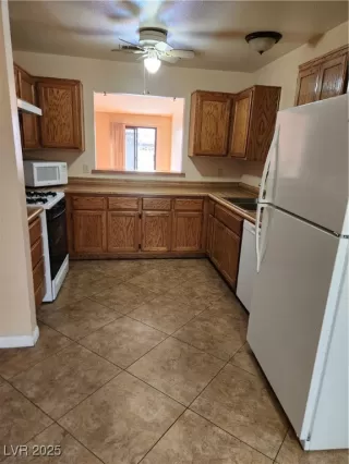 Photo #3: 2698911 Listing