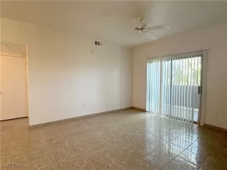 Photo #5: 2698918 Listing