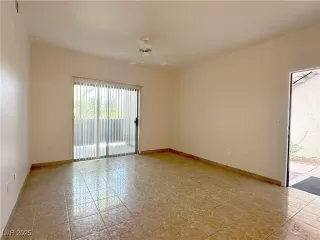 Photo #6: 2698918 Listing