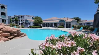 Photo #3: 2698944 Listing