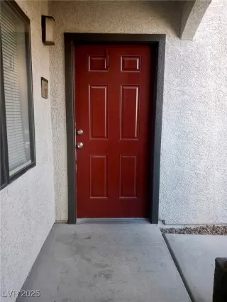 Photo #1: 2698996 Listing 