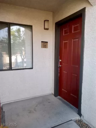 Photo #2: 2698996 Listing 