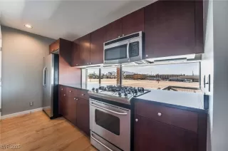 Photo #1: 2699006 Listing 