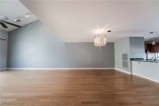 Photo #6: 2699006 Listing 