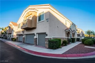 Photo #1: 2699009 Listing