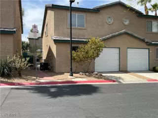 Photo #1: 2699037 Listing