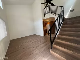 Photo #4: 2699037 Listing