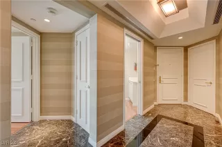 Photo #1: 2699041 Listing 