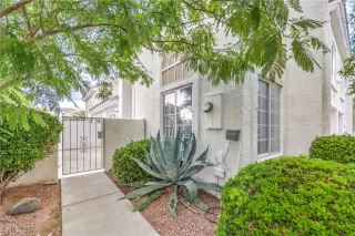 Photo #1: 2699049 Listing 