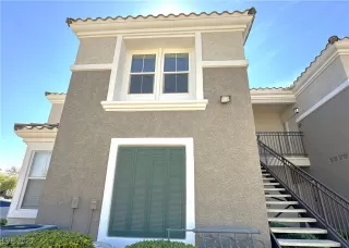 Photo #1: 2699100 Listing 