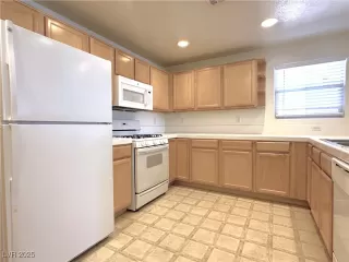 Photo #6: 2699100 Listing 