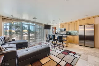 Photo #5: 2699110 Listing 