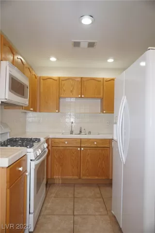 Photo #5: 2699140 Listing 