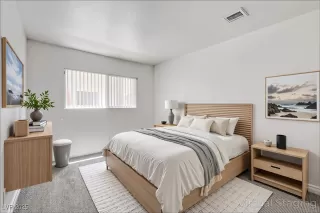 Photo #5: 2699158 Listing