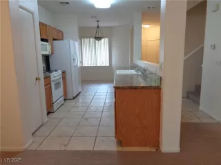 Photo #3: 2699168 Listing 