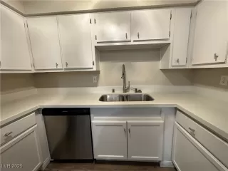 Photo #5: 2699201 Listing 