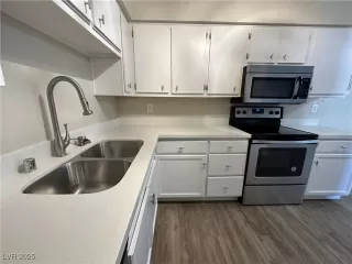 Photo #6: 2699201 Listing 