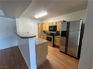 Photo #3: 2699205 Listing 