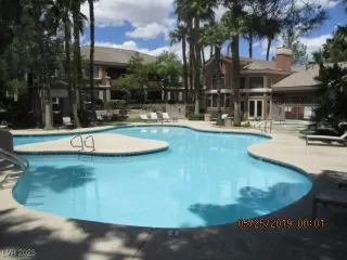 Photo #2: 2699209 Listing 