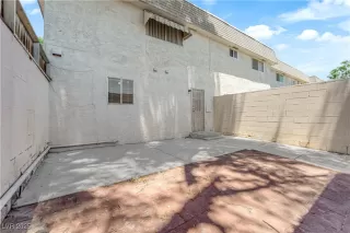 Photo #5: 2699212 Listing