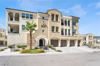 Photo #2: 2699219 Listing 