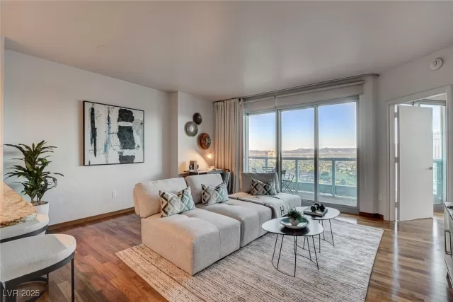 MLS: 2699238 Condo For Sale