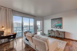 Photo #2: 2699238 Listing 