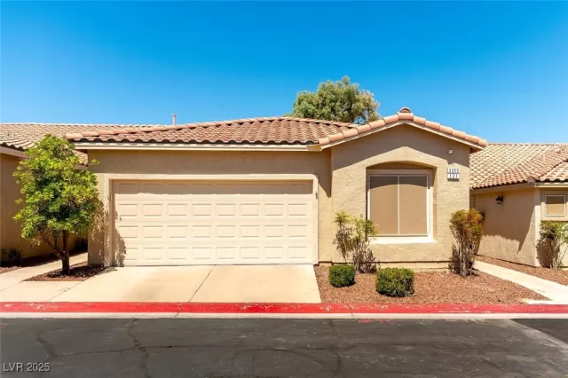 MLS: 2699240 Condo For Sale