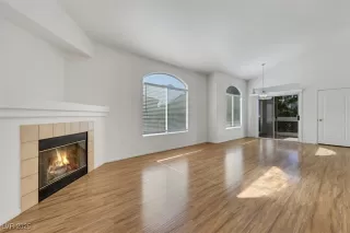 Photo #2: 2699266 Listing 