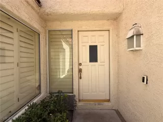 Photo #1: 2699273 Listing 