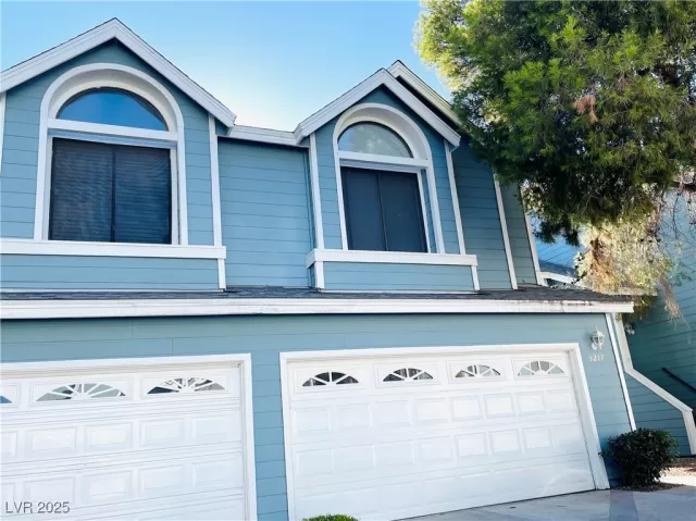 MLS: 2699307 Condo For Sale