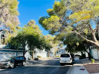 Photo #2: 2699307 Listing 