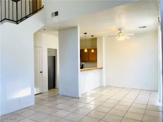 Photo #3: 2699307 Listing 