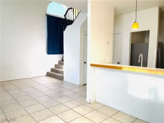 Photo #5: 2699307 Listing 