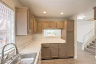 Photo #5: 2699317 Listing 