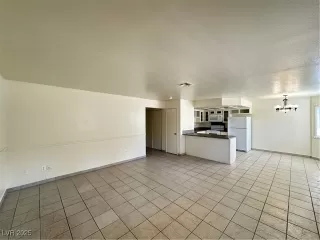 Photo #3: 2699324 Listing 