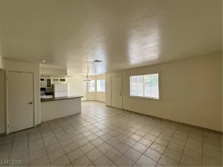 Photo #4: 2699324 Listing 