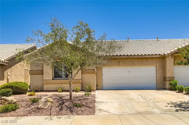 MLS: 2699355 Condo For Sale