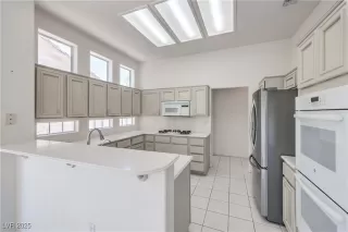 Photo #3: 2699391 Listing