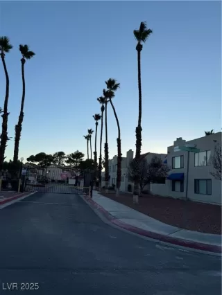 Photo #1: 2699403 Listing 