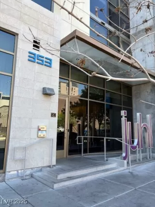 Photo #1: 2699414 Listing